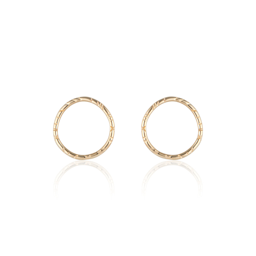 Chic, understated, and a touch of fun, the Madeline Earrings by Natalie McMillan are an incredibly comfortable pair of studs that can be dressed up or down for truly any occasion. They are the perfect pair to wear to the office, or out on the town!