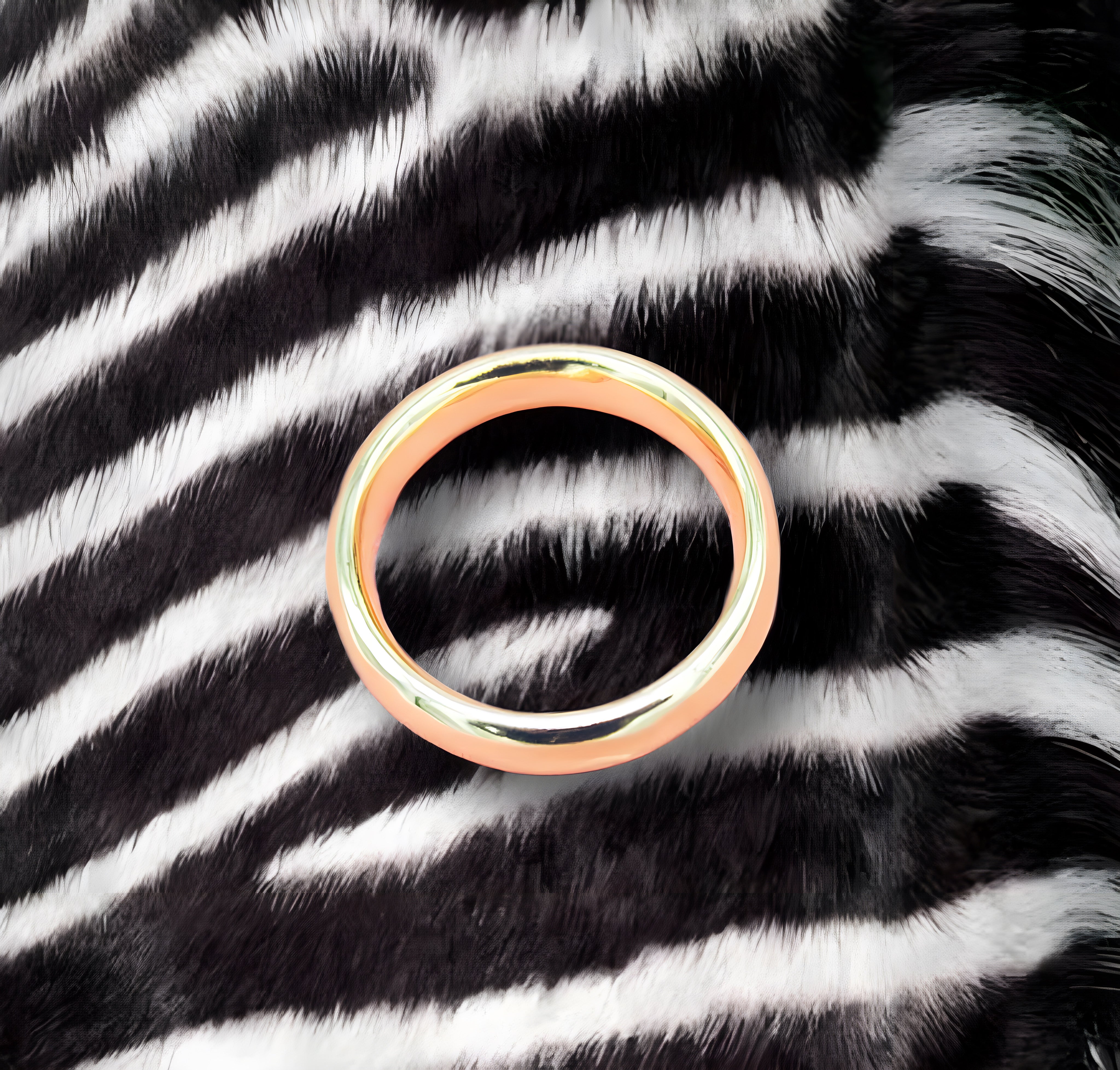 MY HUSBAND'S A GHOST RING